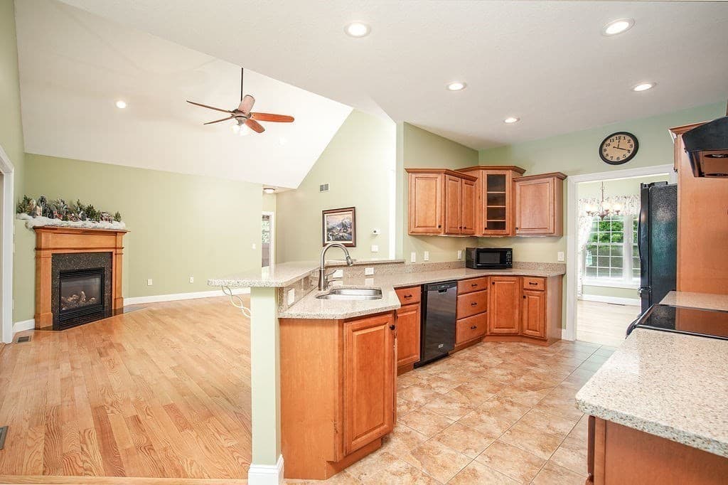5 Red Bridge Ln, South Hadley MA 01075 photo 11