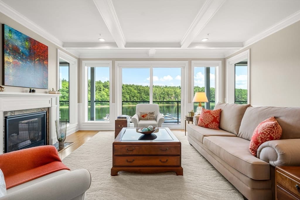 Condominium at 60 Merrimac Street # 403, Amesbury MA 01913, Amesbury, photo 17 of 40