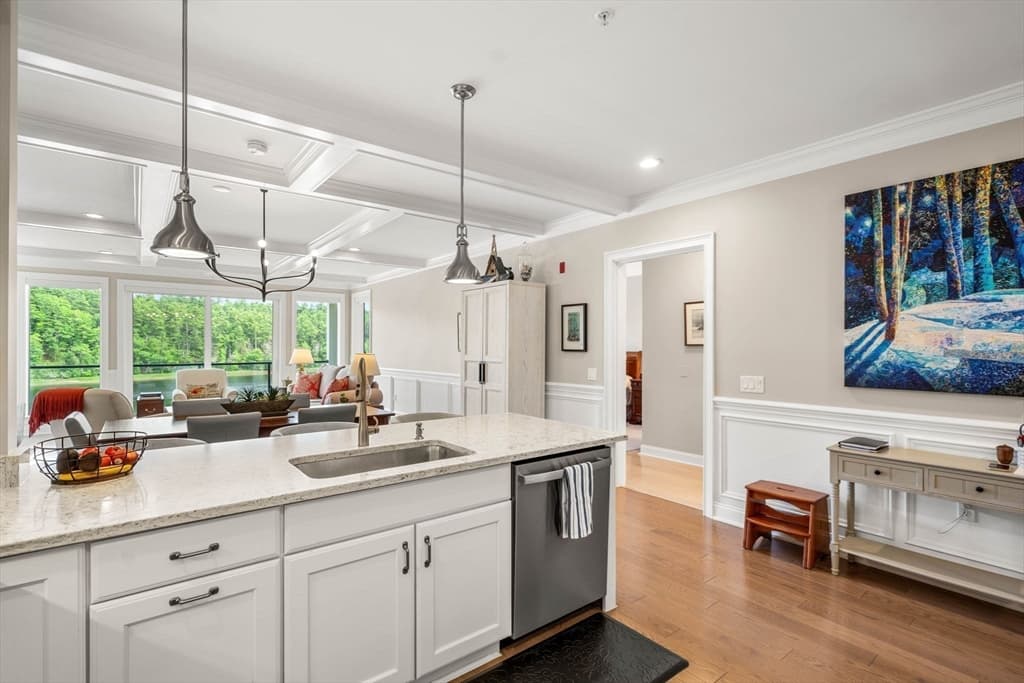 Condominium at 60 Merrimac Street # 403, Amesbury MA 01913, Amesbury, photo 12 of 40