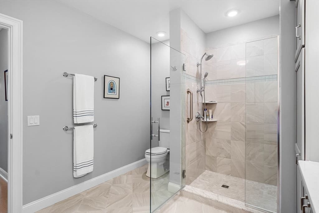 Condominium at 60 Merrimac Street # 403, Amesbury MA 01913, Amesbury, photo 34 of 40