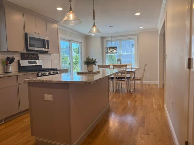 Single Family Residence at 92 Herring Pond Rd, Plymouth MA 02360, Plymouth, photo 8 of 42