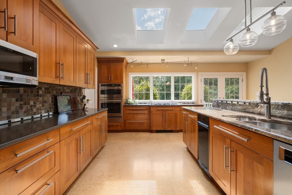 Single Family Residence at 24 Russett Hill Road, Sherborn MA 01770, Sherborn, photo 7 of 39