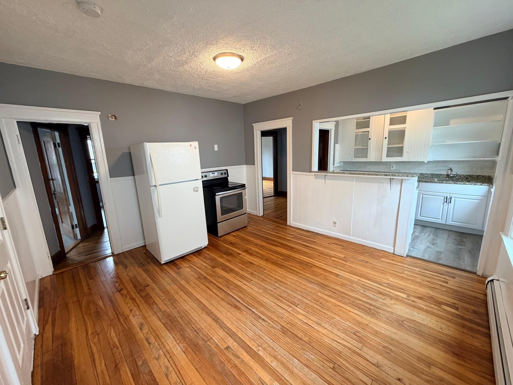 3 Family at 23 Woodford St, Worcester MA 01604, photo 7 of 42