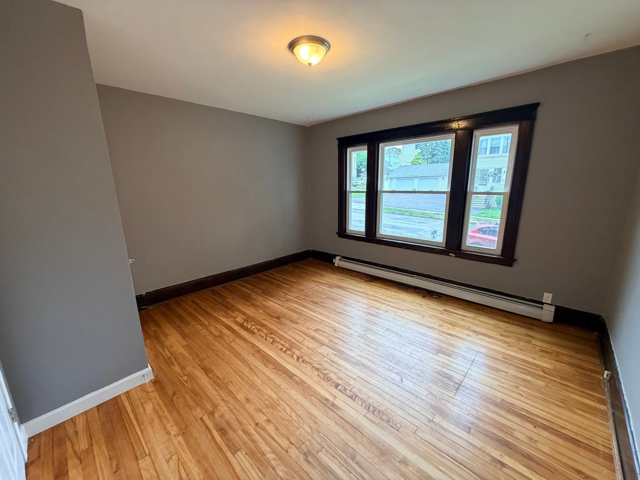 3 Family at 23 Woodford St, Worcester MA 01604, photo 14 of 42