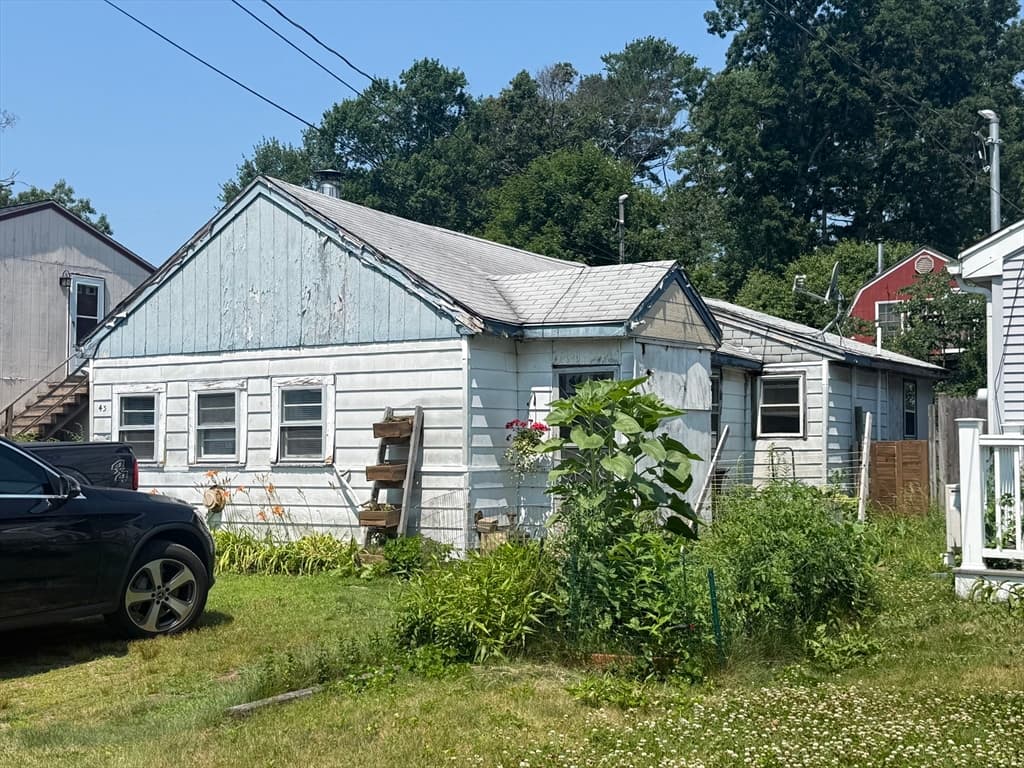 43 Alder Rd, Norton MA 02766