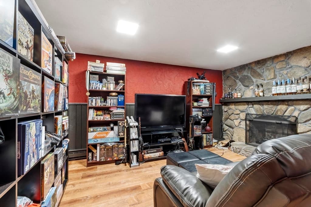 68 Murphy Rd, Hudson MA 01749 photo 12