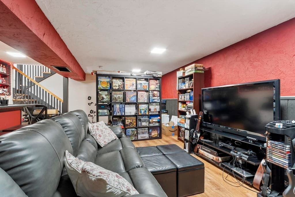 68 Murphy Rd, Hudson MA 01749 photo 11