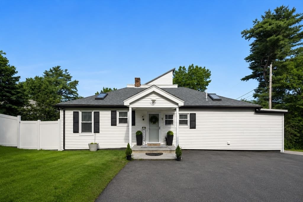 Single Family Residence at 5 Bradford Terr, Saugus MA 01906, Saugus