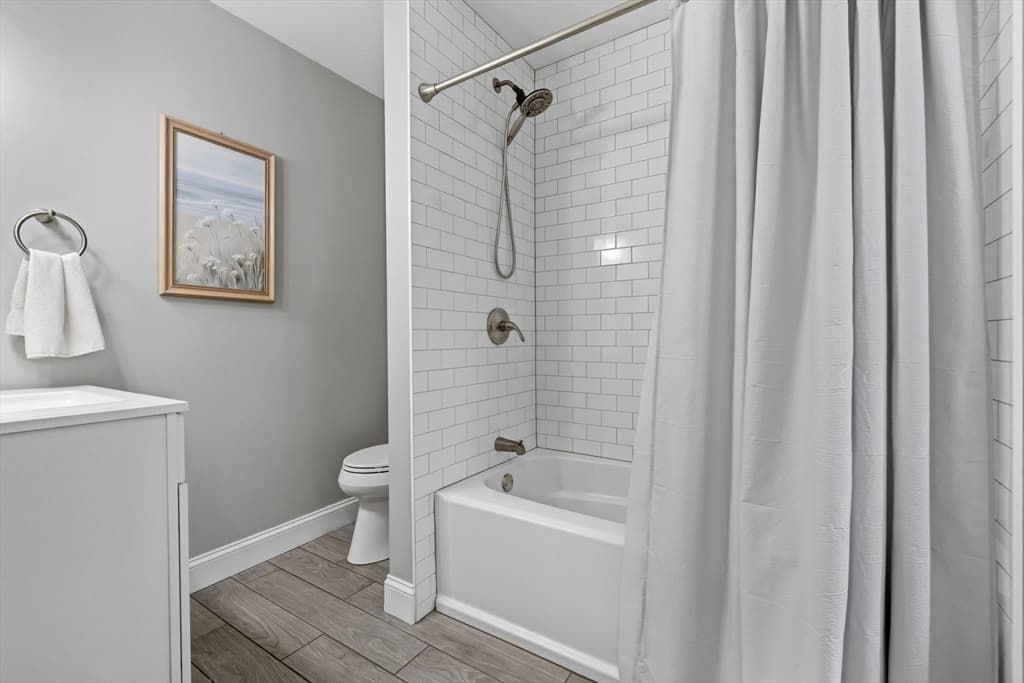 Single Family Residence at 5 Bradford Terr, Saugus MA 01906, Saugus, photo 10 of 40