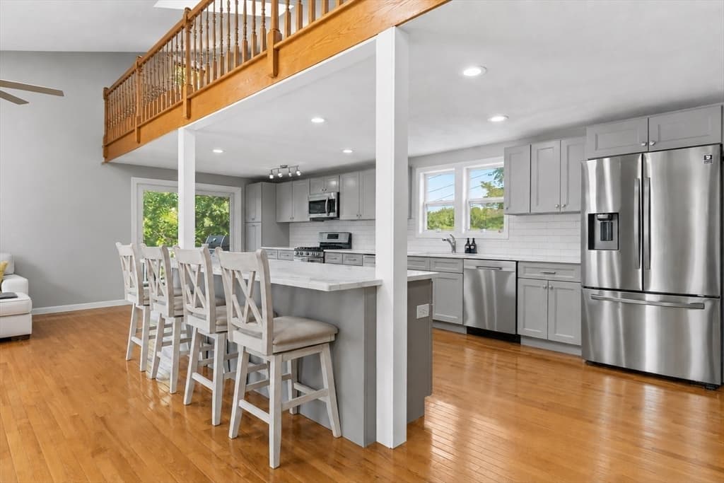 Single Family Residence at 5 Bradford Terr, Saugus MA 01906, Saugus, photo 18 of 40