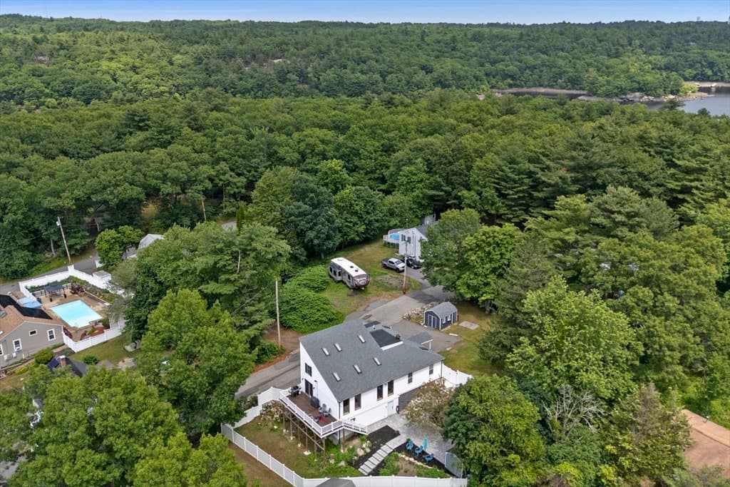 Single Family Residence at 5 Bradford Terr, Saugus MA 01906, Saugus, photo 39 of 40