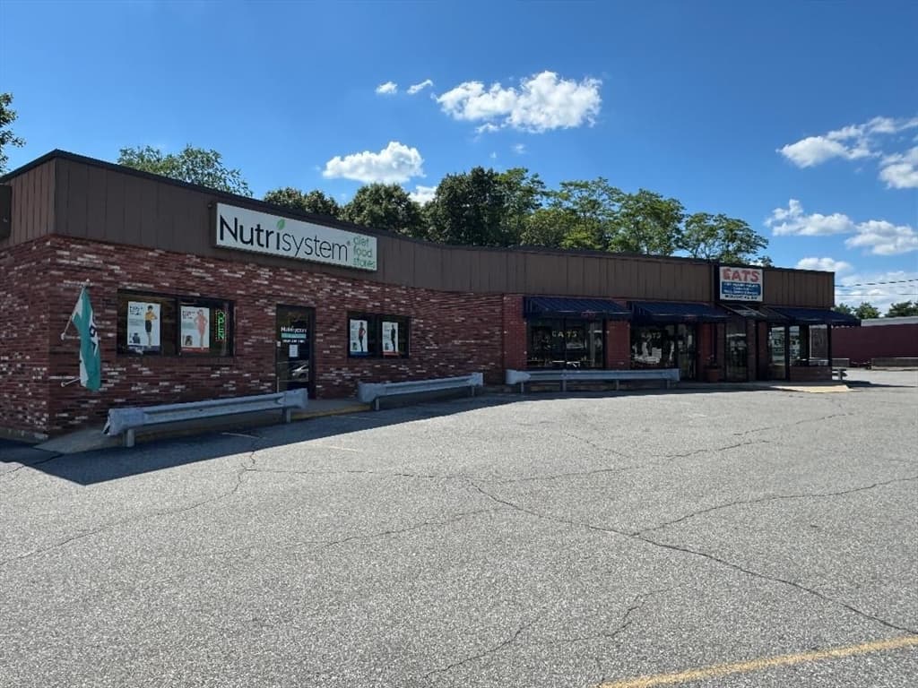 1393 Fall River Ave, Seekonk MA 02771