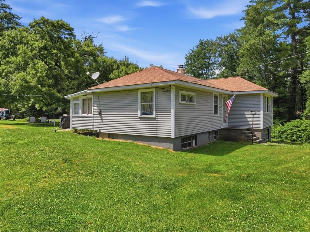 78 Blackmer Rd, Southbridge MA 01550 photo 5