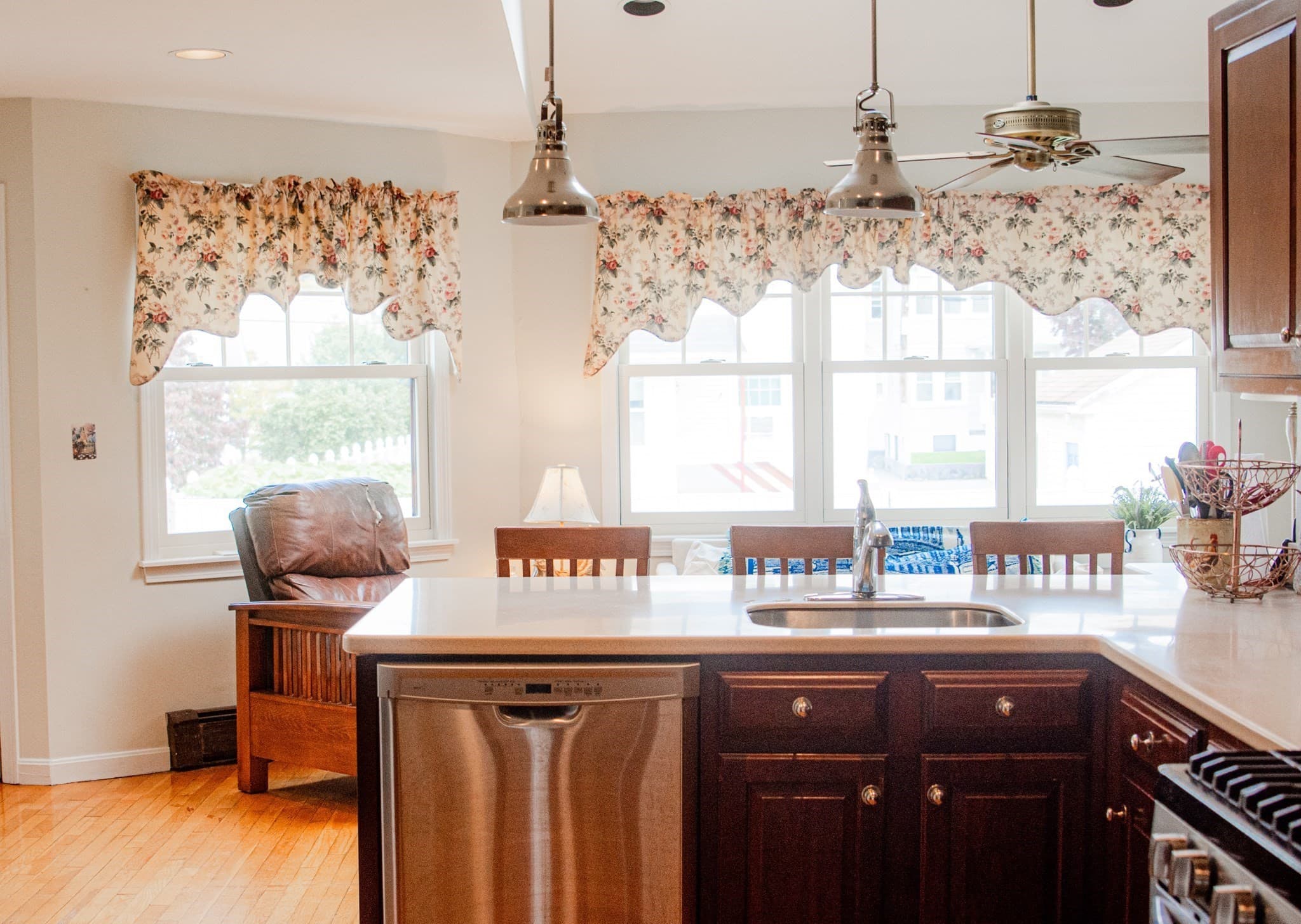 Single Family Residence at 24 Rawson Rd, Quincy MA 02170, Quincy, photo 6 of 42