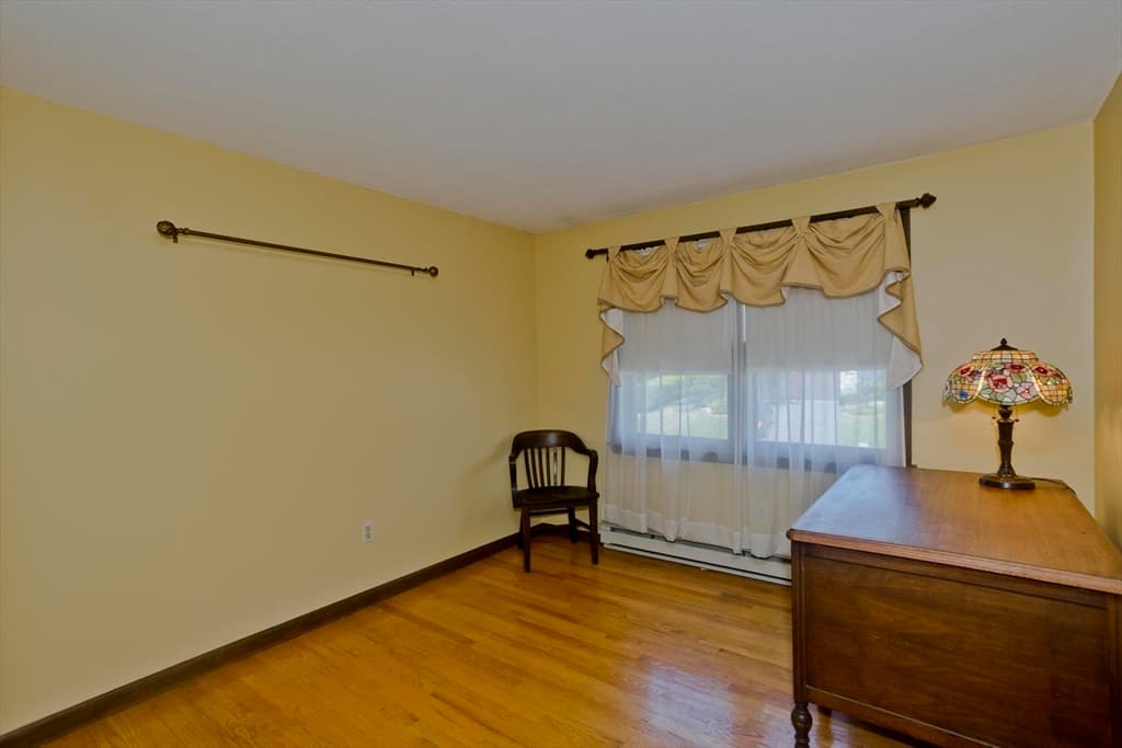 Single Family Residence at 9 Dowds Ln, Chicopee MA 01020, Chicopee, photo 15 of 32