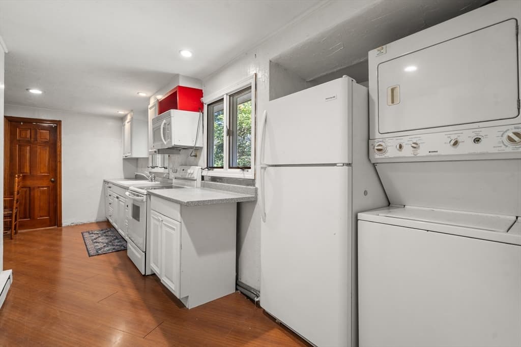 Single Family Residence at 7 Victoria Ave, Rutland MA 01543, Rutland, photo 10 of 18