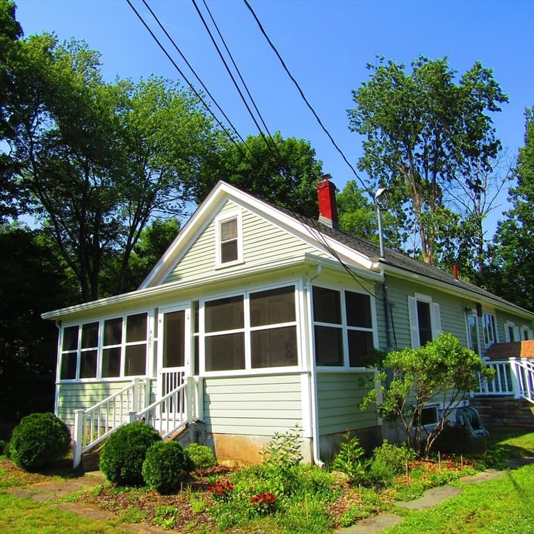 465 Spring Street, Northampton MA 01053
