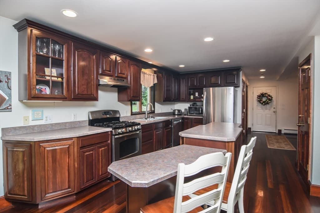 Single Family Residence at 8 Martin Rd, Brookfield MA 01506, Brookfield, photo 10 of 41