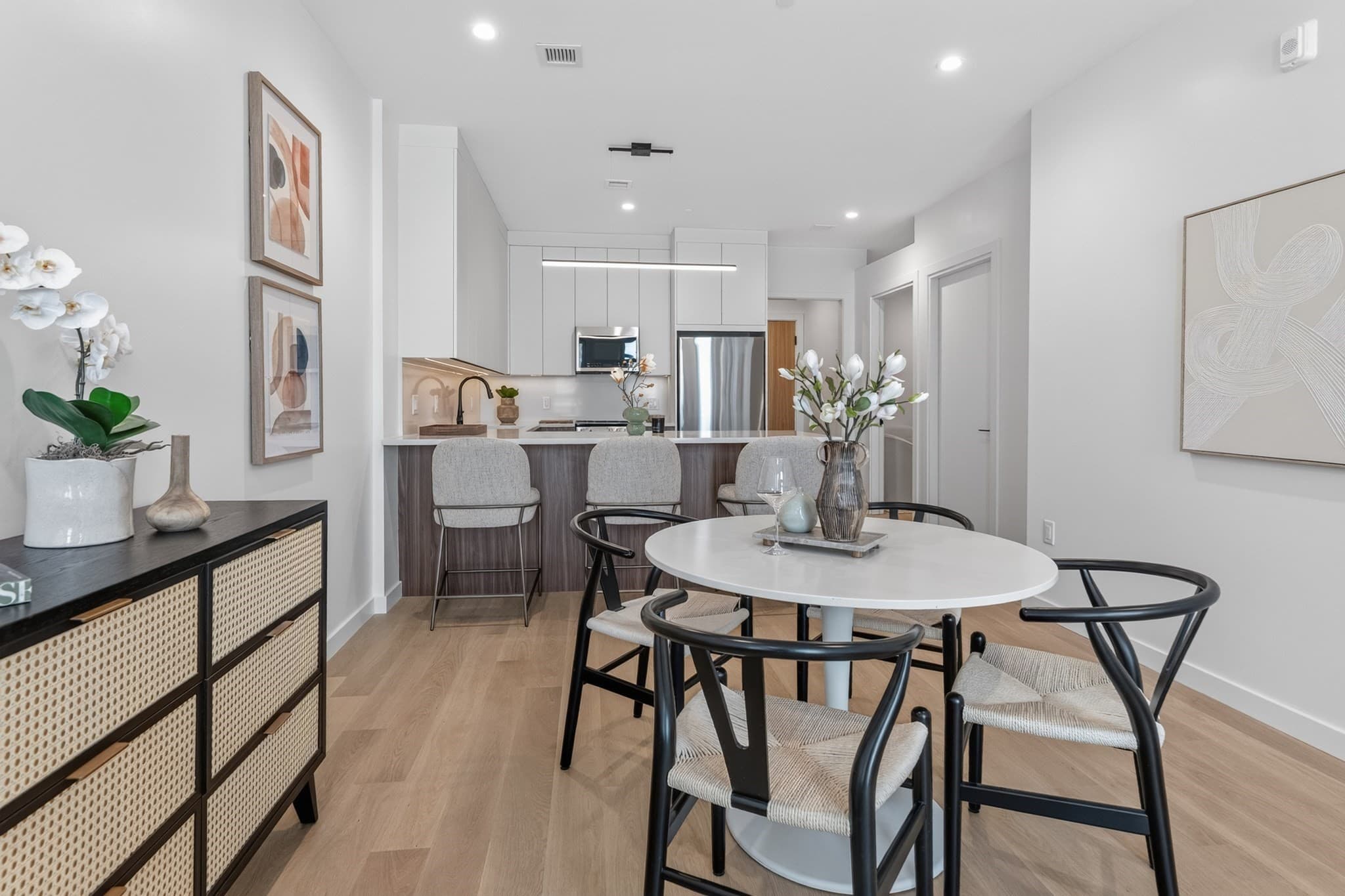 Condominium at 1395 Washington Street, Boston MA 02118, photo 6 of 37