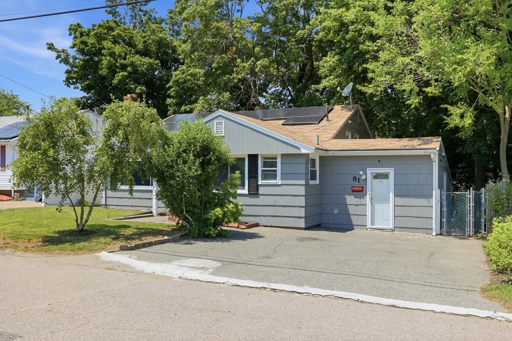 81 Packard Way, Brockton MA 02301 photo 3