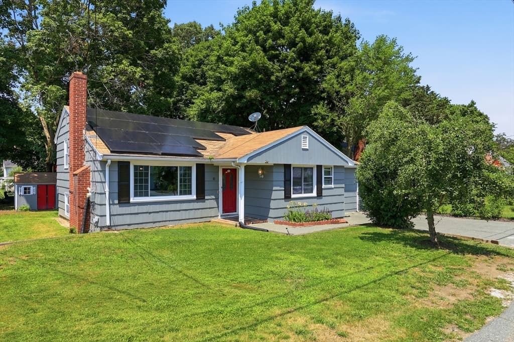 81 Packard Way, Brockton MA 02301