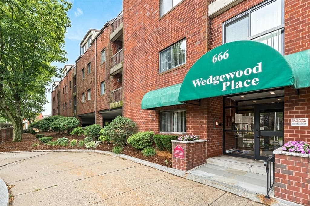 666 Main Street # 315, Winchester MA 01890