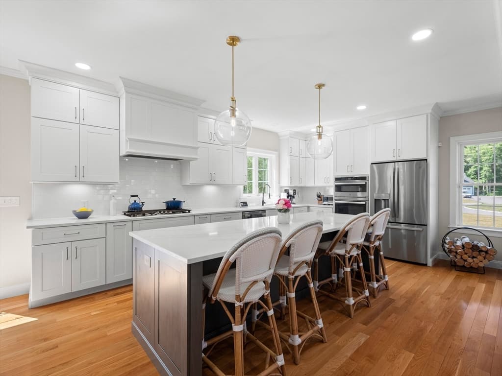 6 Genevieve Ln, Acton MA 01720 photo 3
