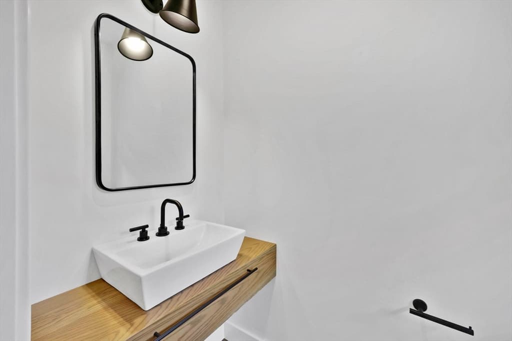1322 Center St, Ludlow MA 01056 photo 16