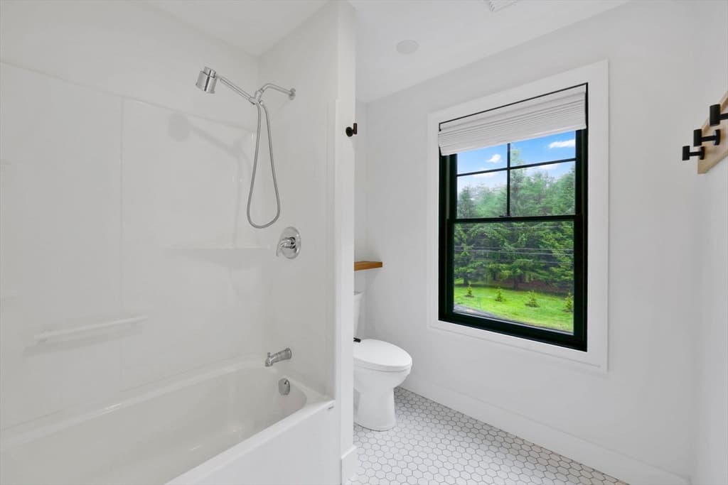 1322 Center St, Ludlow MA 01056 photo 26