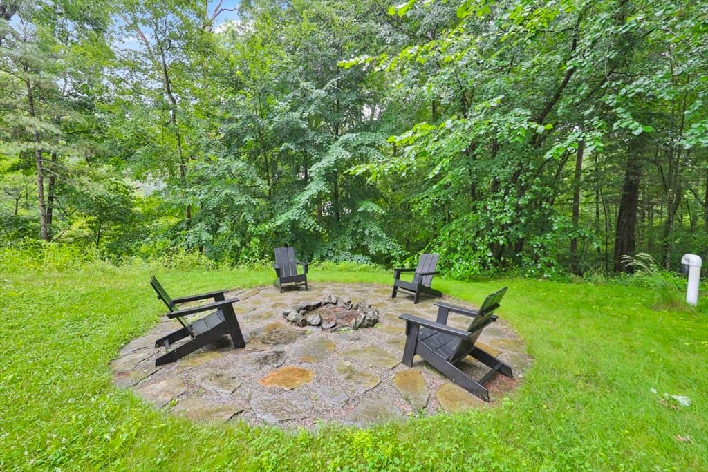 1322 Center St, Ludlow MA 01056 photo 38