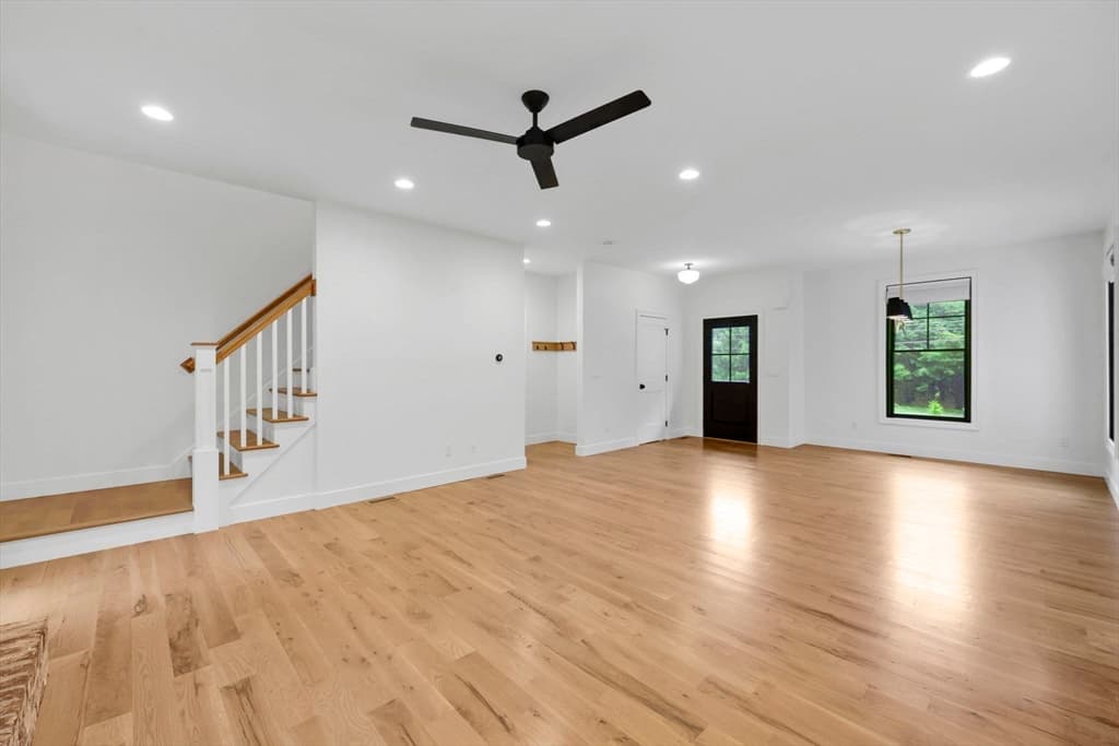 1322 Center St, Ludlow MA 01056 photo 14