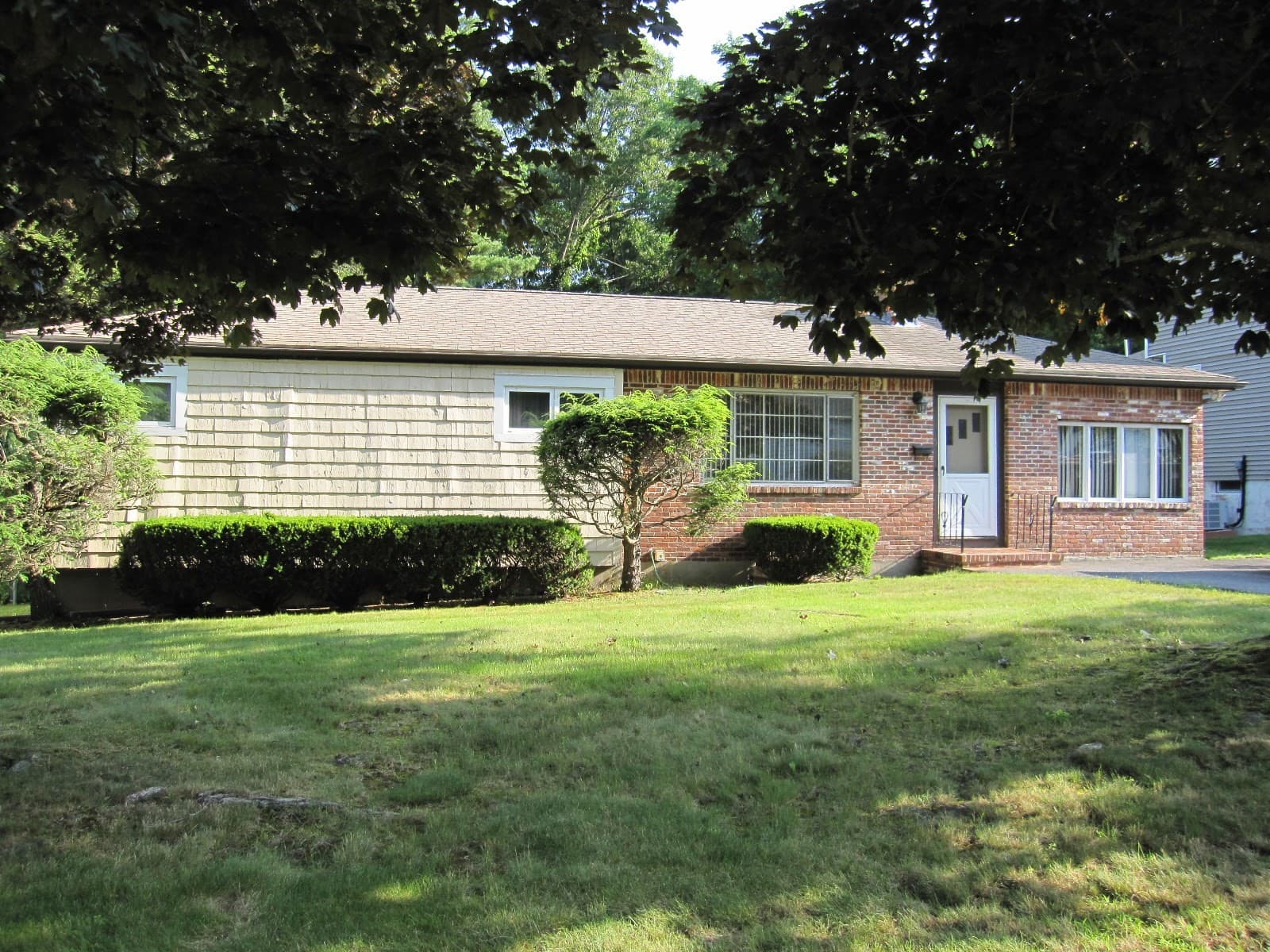 15 Lilian Road, Framingham MA 01701
