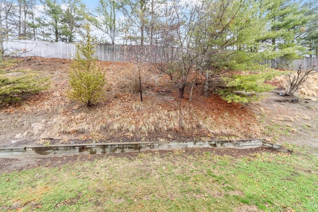 Single Family Residence at 29 Lamplighter Ln, Chelmsford MA 01863, photo 34 of 37
