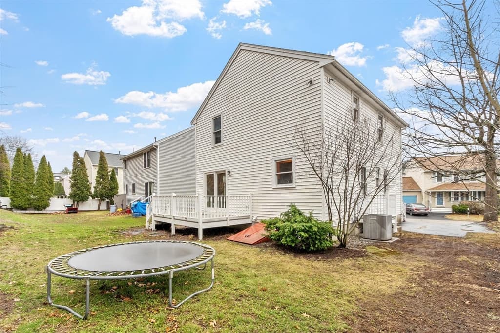 Single Family Residence at 29 Lamplighter Ln, Chelmsford MA 01863, photo 33 of 37