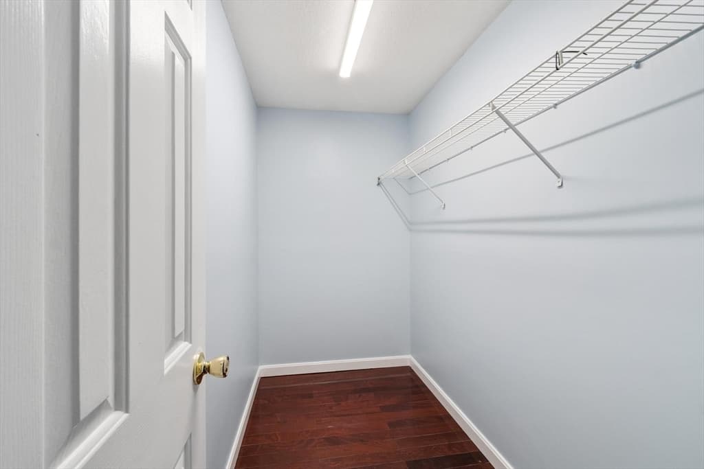 Single Family Residence at 29 Lamplighter Ln, Chelmsford MA 01863, photo 18 of 37