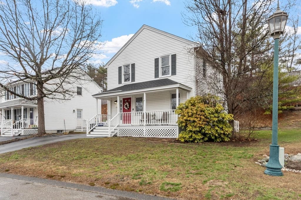 Single Family Residence at 29 Lamplighter Ln, Chelmsford MA 01863, photo 31 of 37