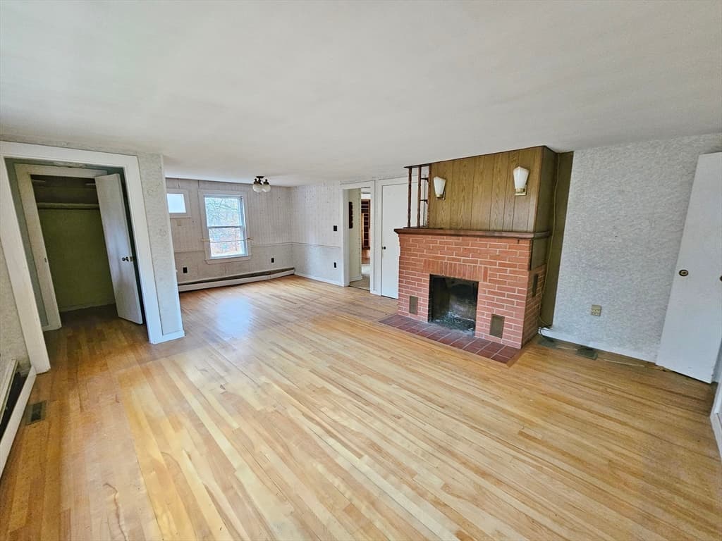 Single Family Residence at 190 Mile Hill Road, Boylston MA 01505, Boylston, photo 5 of 17
