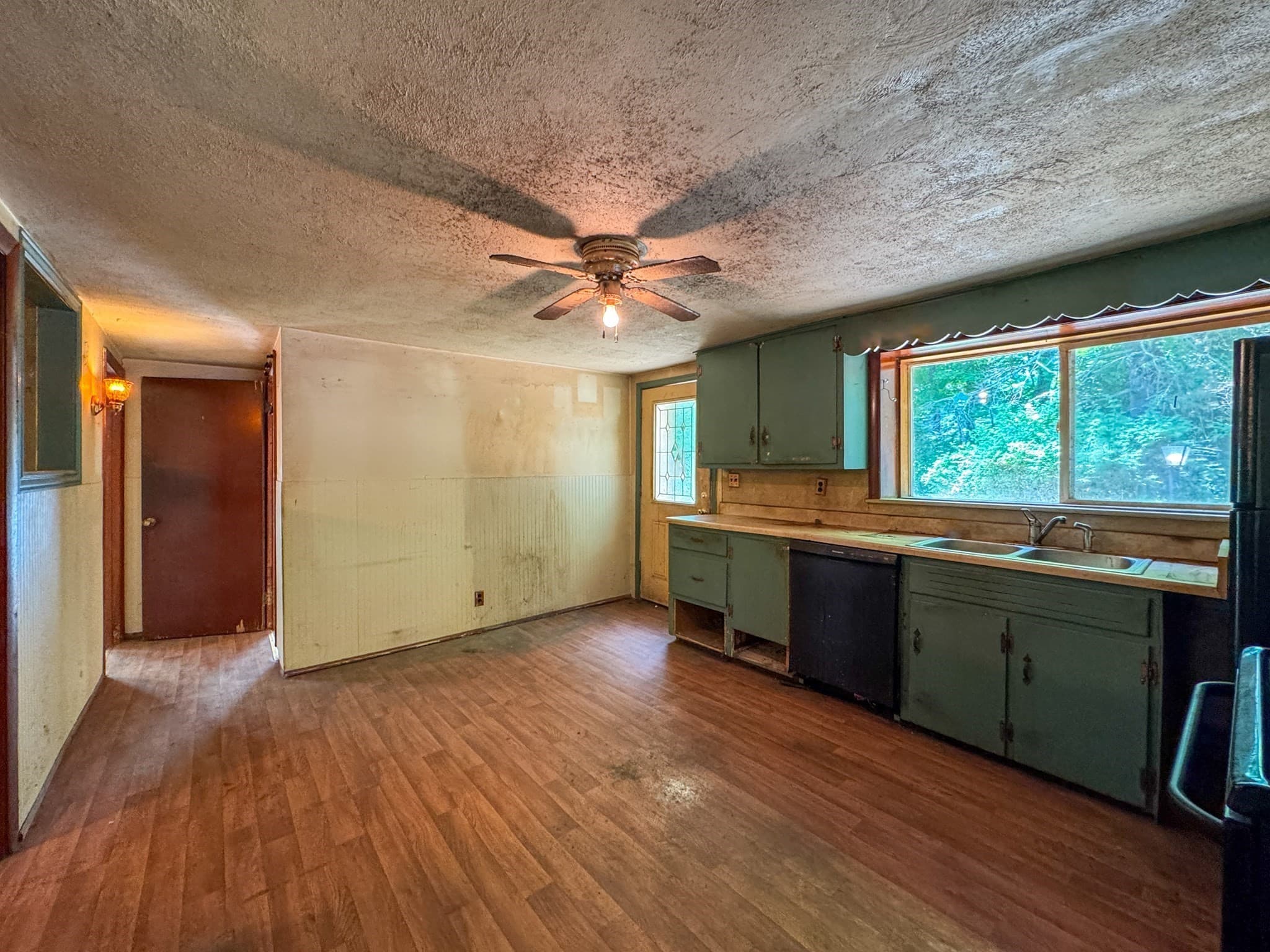 Single Family Residence at 332 Batchelor St, Granby MA 01033, Granby, photo 7 of 33
