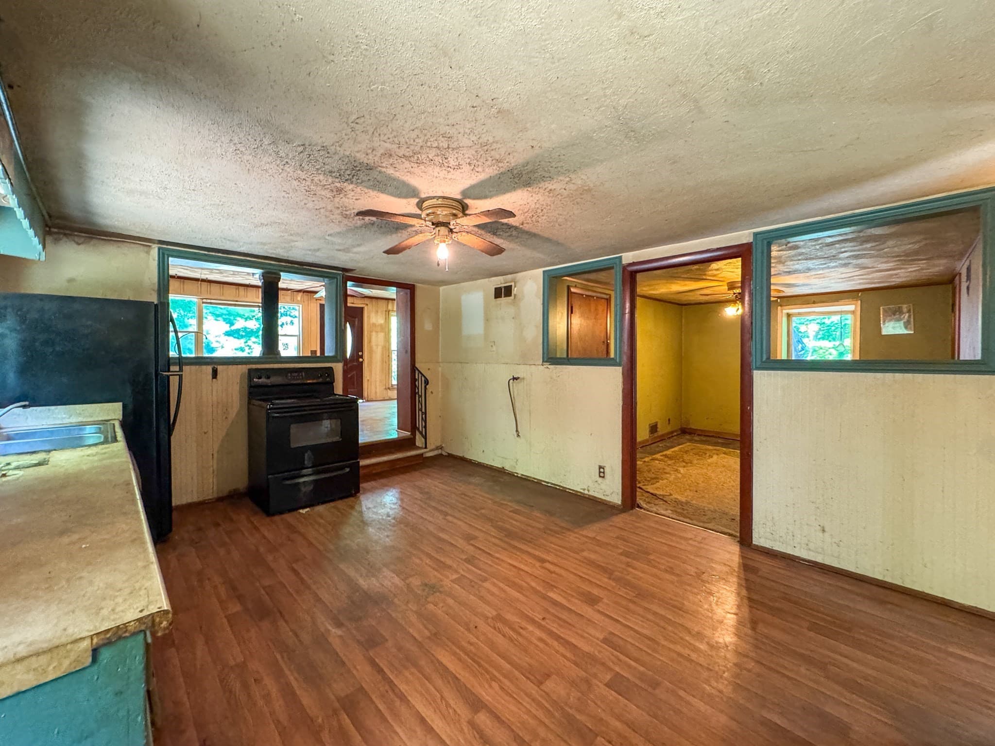 Single Family Residence at 332 Batchelor St, Granby MA 01033, Granby, photo 10 of 33
