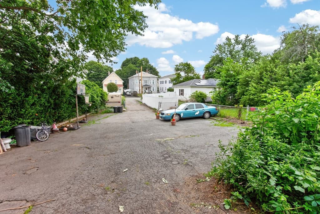 55 Canton St, Fitchburg MA 01420 photo 8