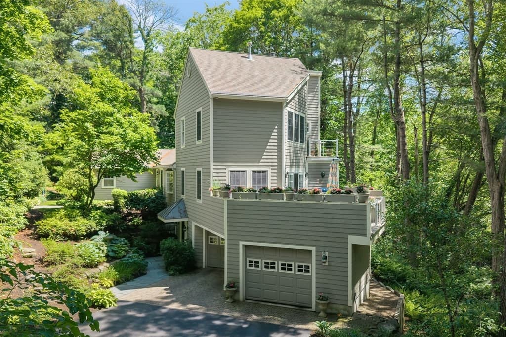 Single Family Residence at 44 Old Rd, Weston MA 02493, Weston, photo 2 of 33