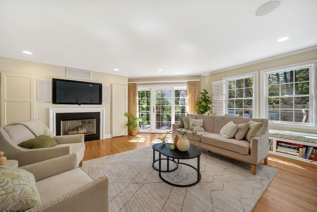 Single Family Residence at 44 Old Rd, Weston MA 02493, Weston, photo 6 of 33