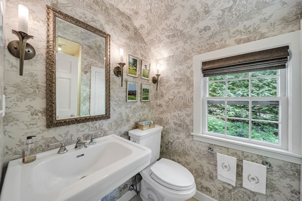 Single Family Residence at 44 Old Rd, Weston MA 02493, Weston, photo 18 of 33