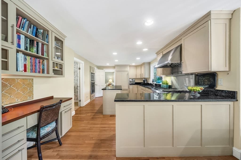 Single Family Residence at 44 Old Rd, Weston MA 02493, Weston, photo 11 of 33