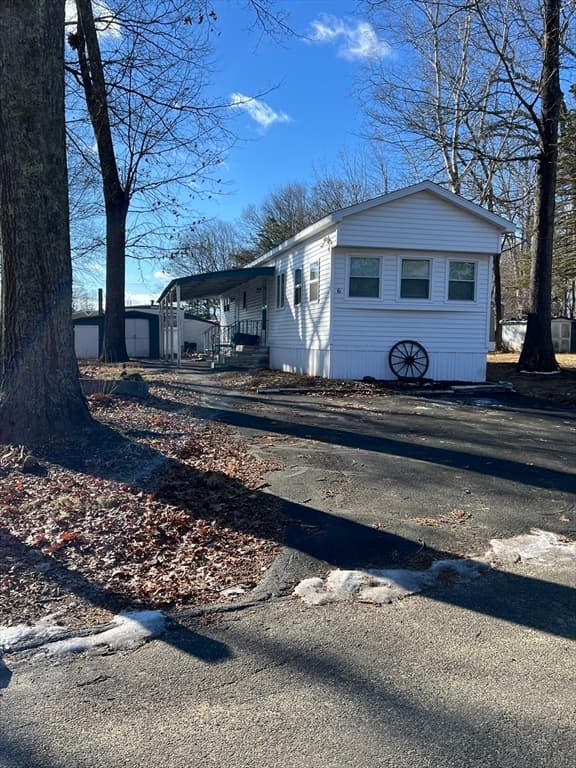 Mobile Home at 6 Stagecoach Drive, Brookfield MA 01506, Brookfield, photo 3 of 14