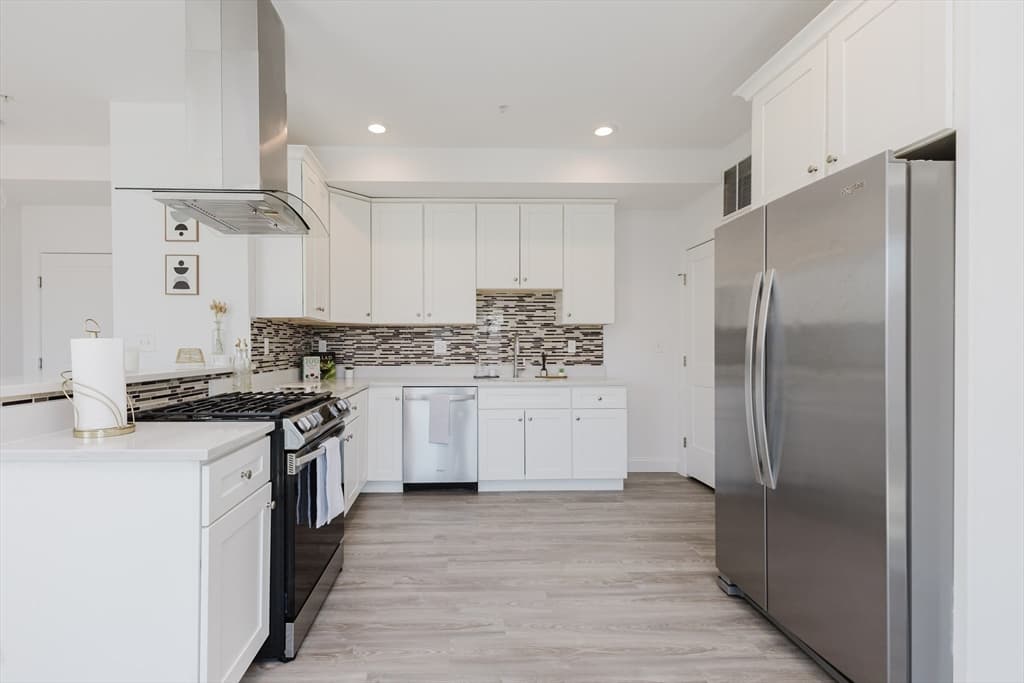 Condominium at 92-94 George St # 202, Boston MA 02119, Boston, photo 10 of 42