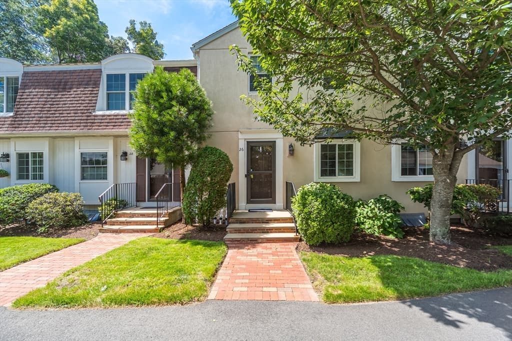 26 Denmark Lane # 26, Needham MA 02492