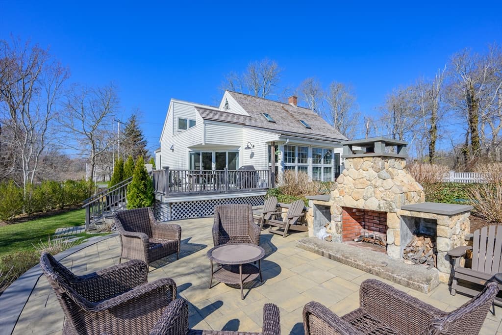 3 River St, Sandwich MA 02563 photo 2