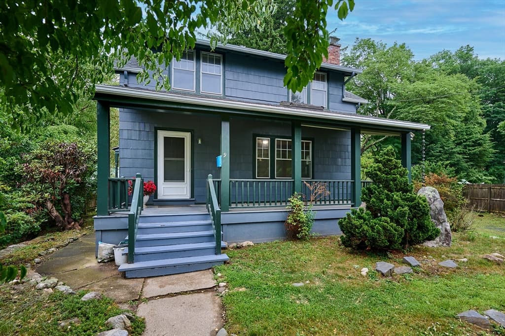 9 Mcclure St, Amherst MA 01002 photo 3