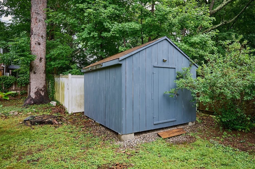 9 Mcclure St, Amherst MA 01002 photo 29